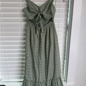 NWOT Billy J Olive Maxi Dress with Tie-Front Detail size 12 AUS/8 US